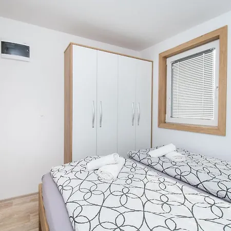 Mobile Banovi Dvori *