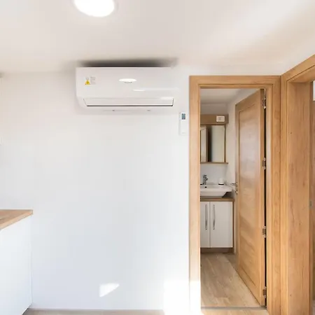 Mobile Banovi Dvori Casa de Férias *