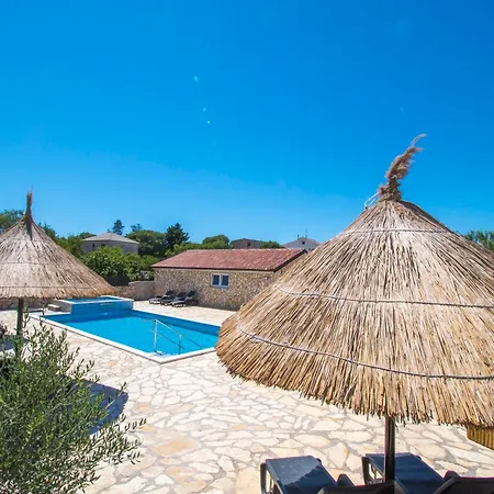 Mobile Banovi Dvori Tisno