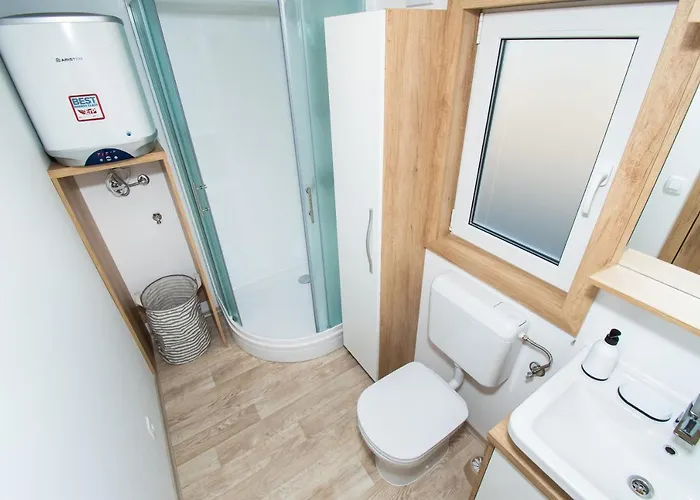 Mobile Banovi Dvori 펜션