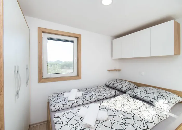 Mobile Banovi Dvori Vikendica *