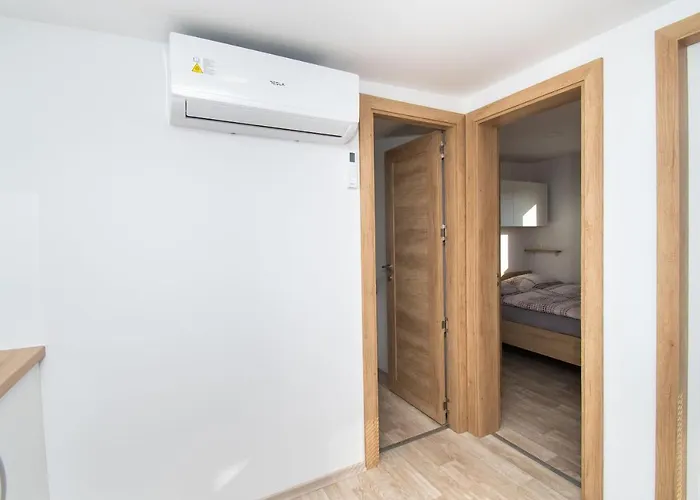 Mobile Banovi Dvori Vikendica